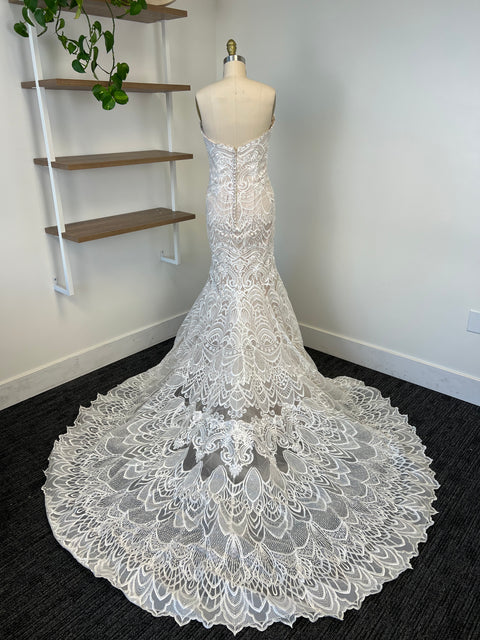 B / Morilee 1726 Size 14