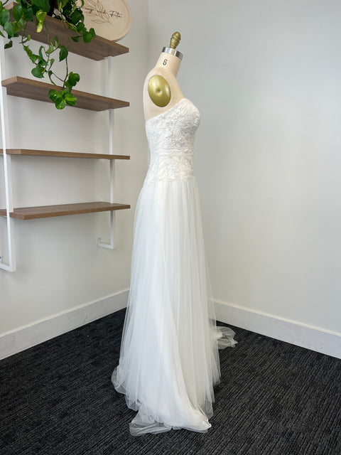 B / Rebecca Ingram Elouise Size 14
