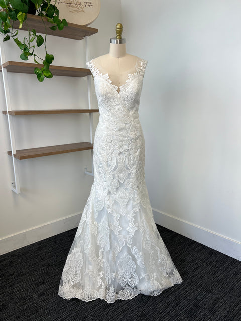 B / Allure 9474 Size 14