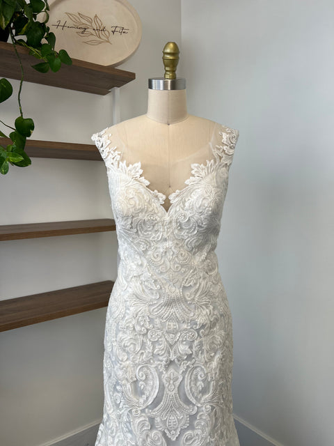 B / Allure 9474 Size 14