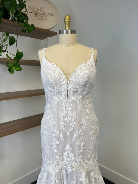 B / Rebecca Ingram Wendi Size 16