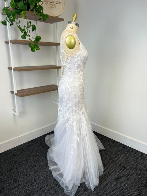 B / Rebecca Ingram Wendi Size 16