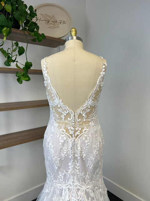 B / Rebecca Ingram Wendi Size 16