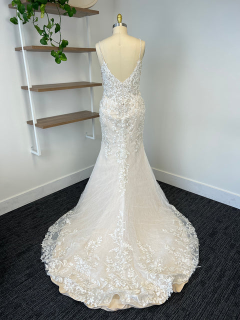 A / Martin Thornburg 122245 Size 16