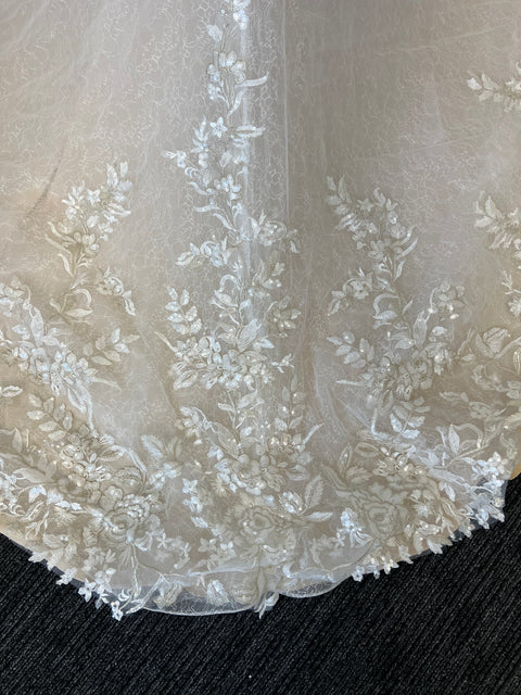 A / Martin Thornburg 122245 Size 16