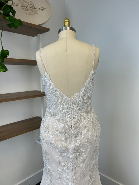 A / Martin Thornburg 122245 Size 16