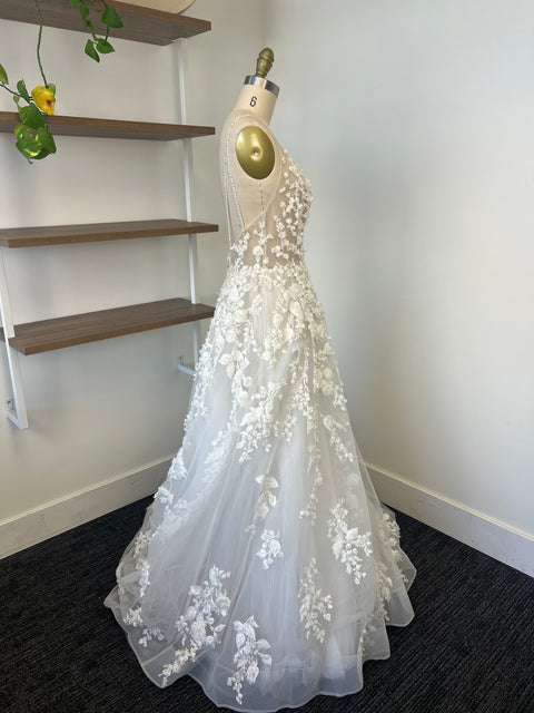 B / Calla Blanche Joanne Size 12