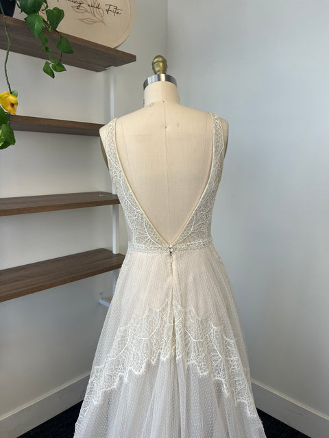 C / Flora Josephine Size 8
