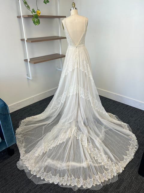 C / Flora Josephine Size 8
