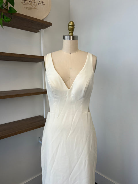 C / Theia Lotus Size 8