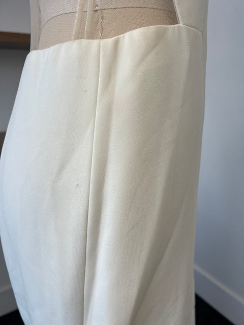C / Theia Lotus Size 8