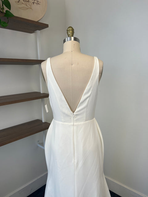 B / Scout Harper Size 8