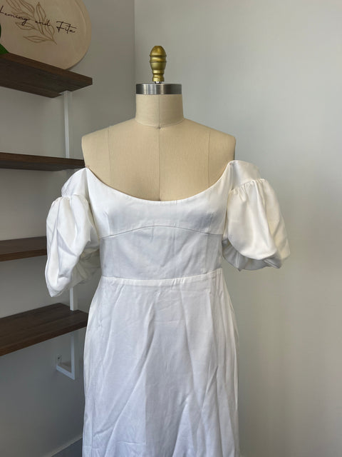 B / Sarah Seven Elena Size 16