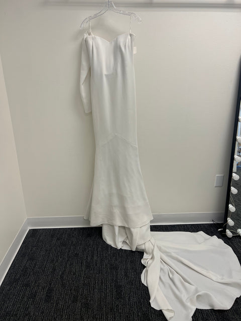 C / Pronovias Raciela Size 8
