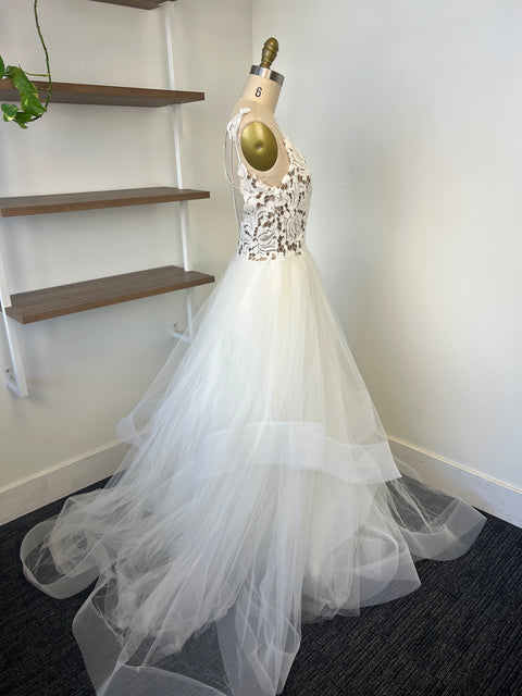 B / Hayley Paige Blush 1600 Size 10