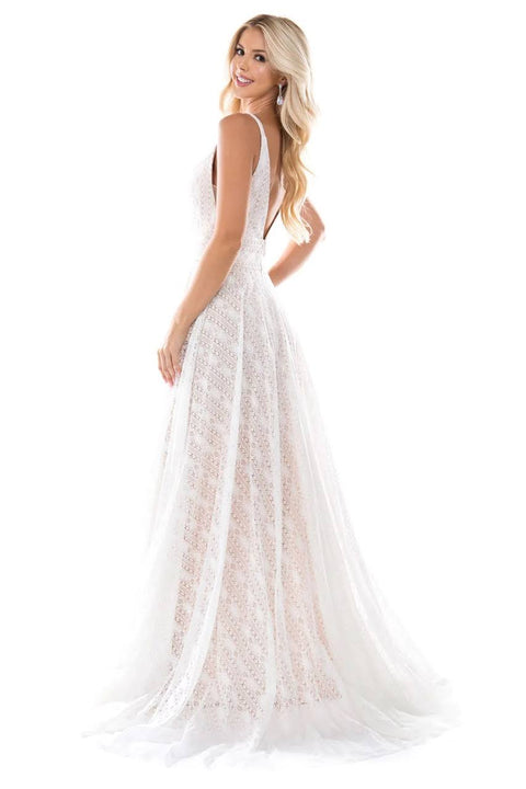 B / Logan Collection N216553 Size 6