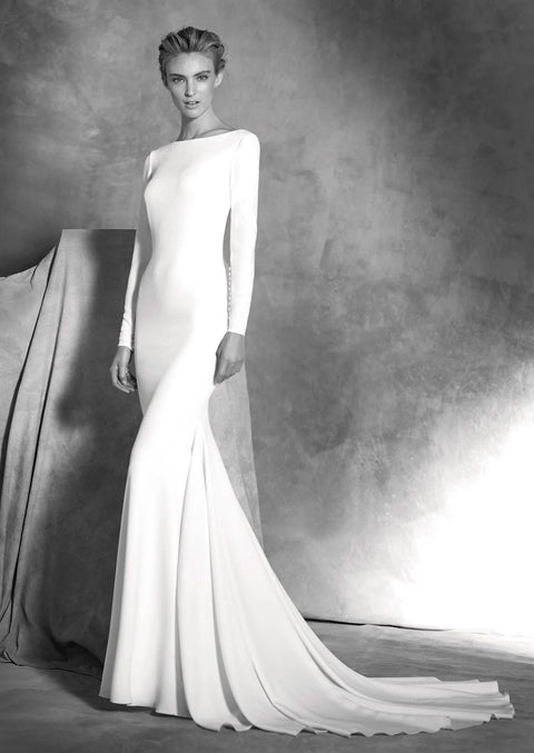 C / Pronovias Ivania Size 8