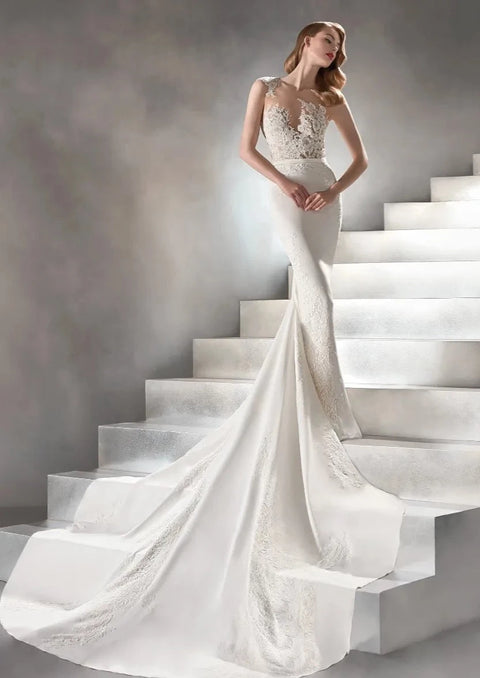 C / Pronovias Vincente Size 8